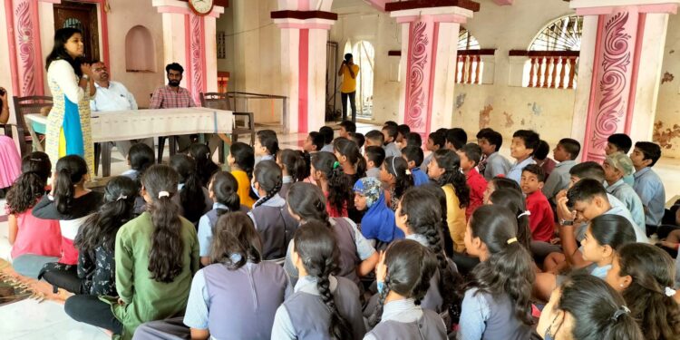 पंचायतराज दिनानिमित्त मेढा येथे बालसभा संपन्न