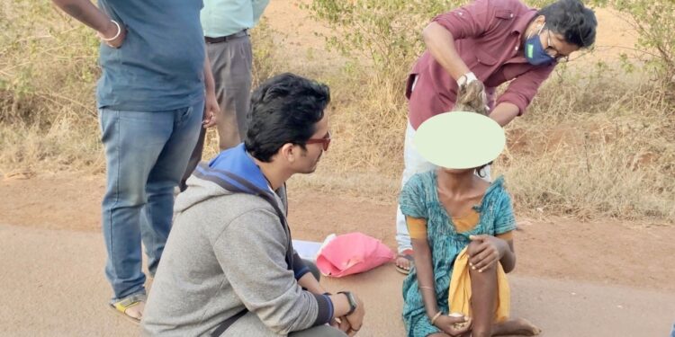 काहीच नसण्यापेक्षा काहीतरी सुरू आहे ना ! या मानसिकतेवर समाधानी राहणारे व्यवस्था नादुरुस्त, रोगट करतात.