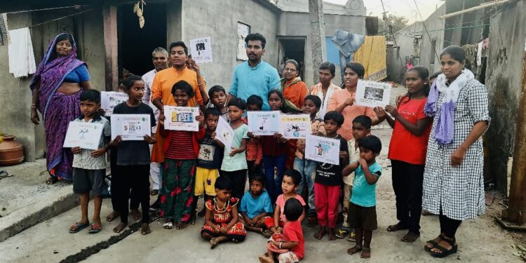 बालमजुरी विरोधात वस्तीमधील मुलांसोबत जनजागृती